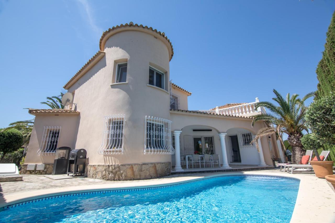Vila Casa Cyriel Oliva Exteriér fotografie