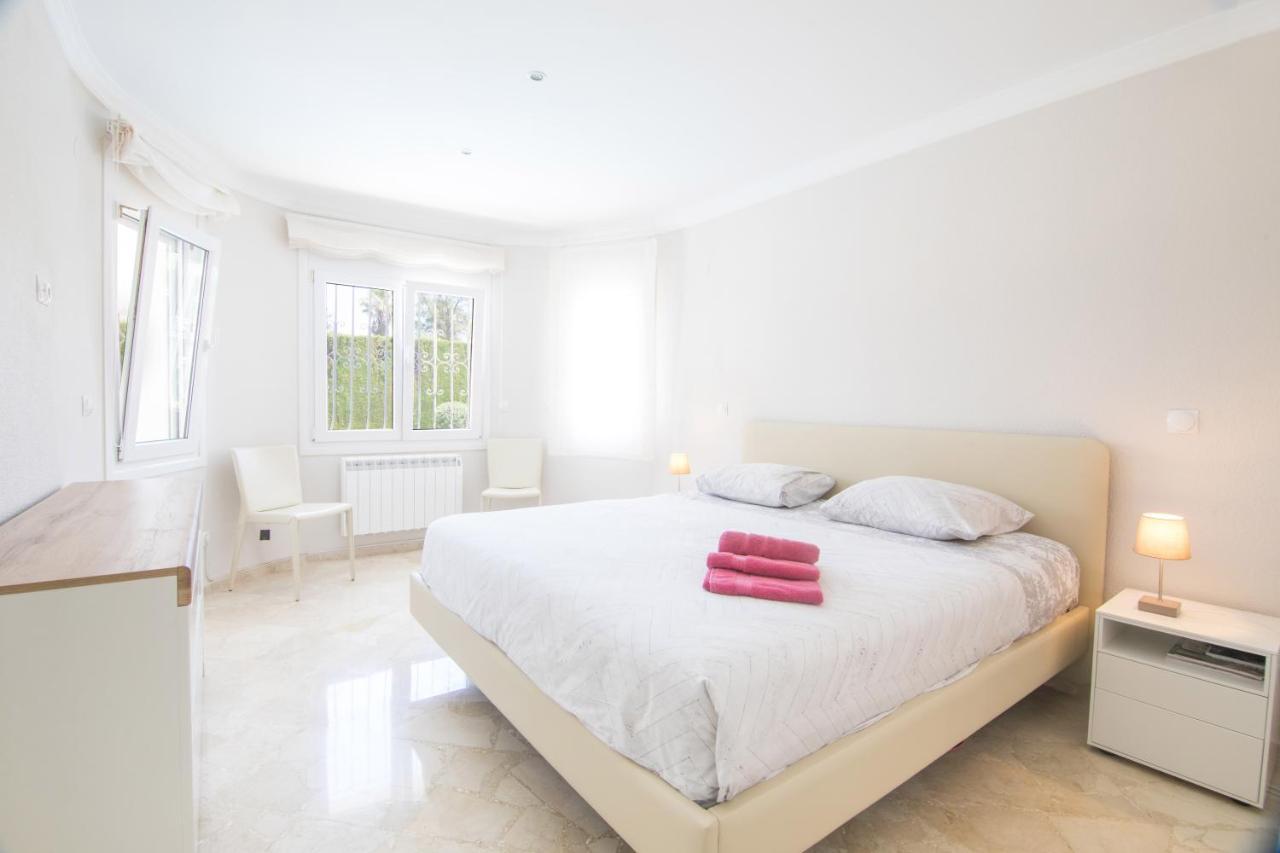 Vila Casa Cyriel Oliva Exteriér fotografie